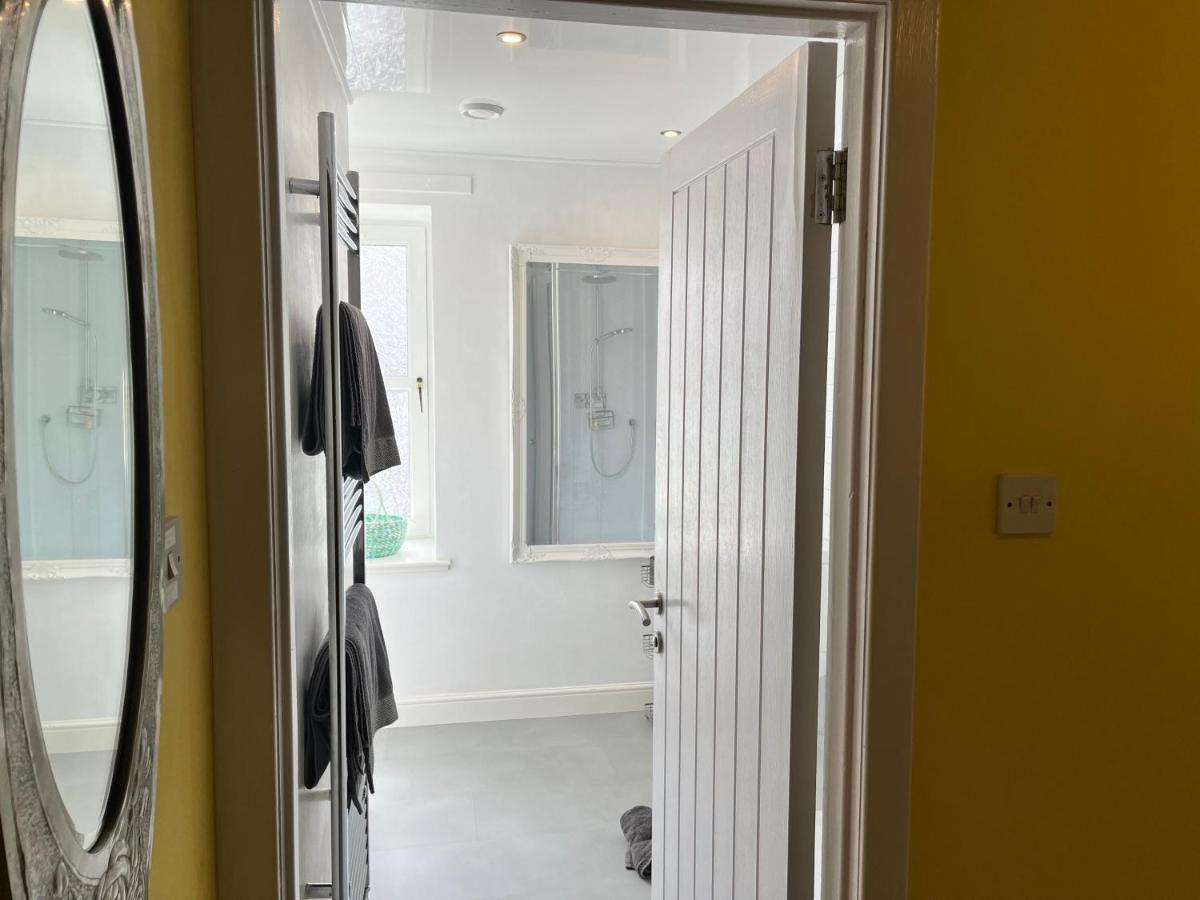 St John'S Town Of Dalry Glentress Apartment 1 エクステリア 写真