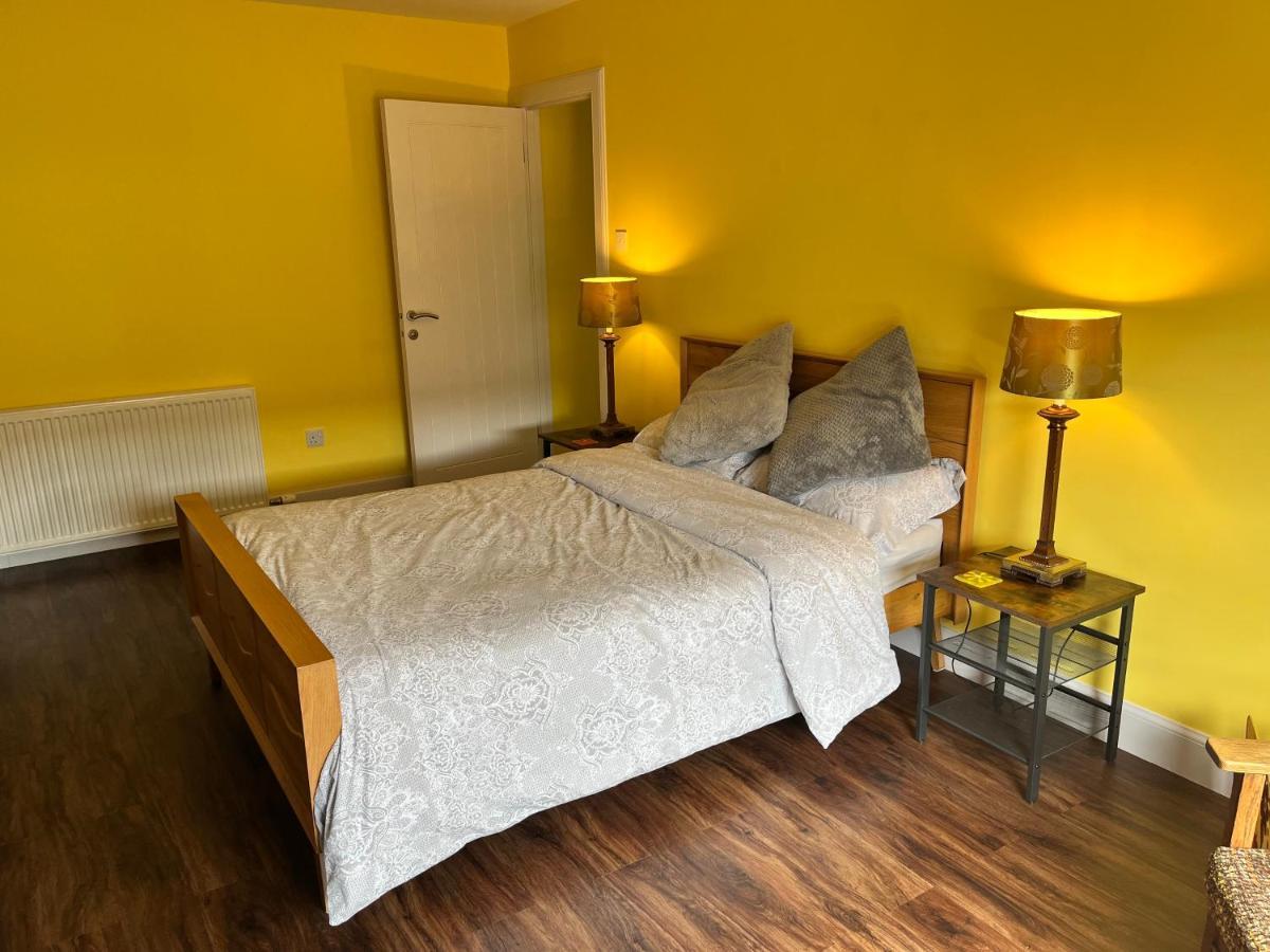 St John'S Town Of Dalry Glentress Apartment 1 エクステリア 写真